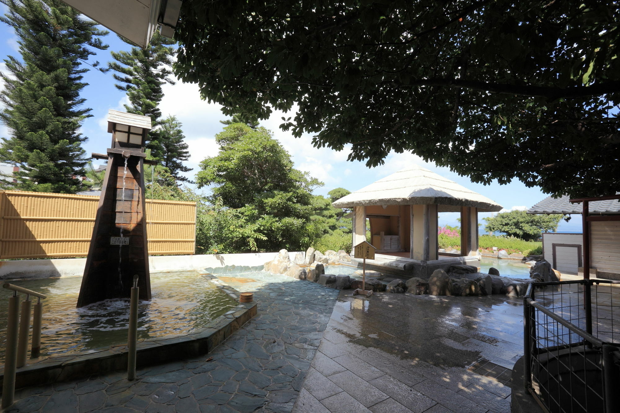 Kagoshima Sunamushionsen Hakusuikan Ryokan 5*